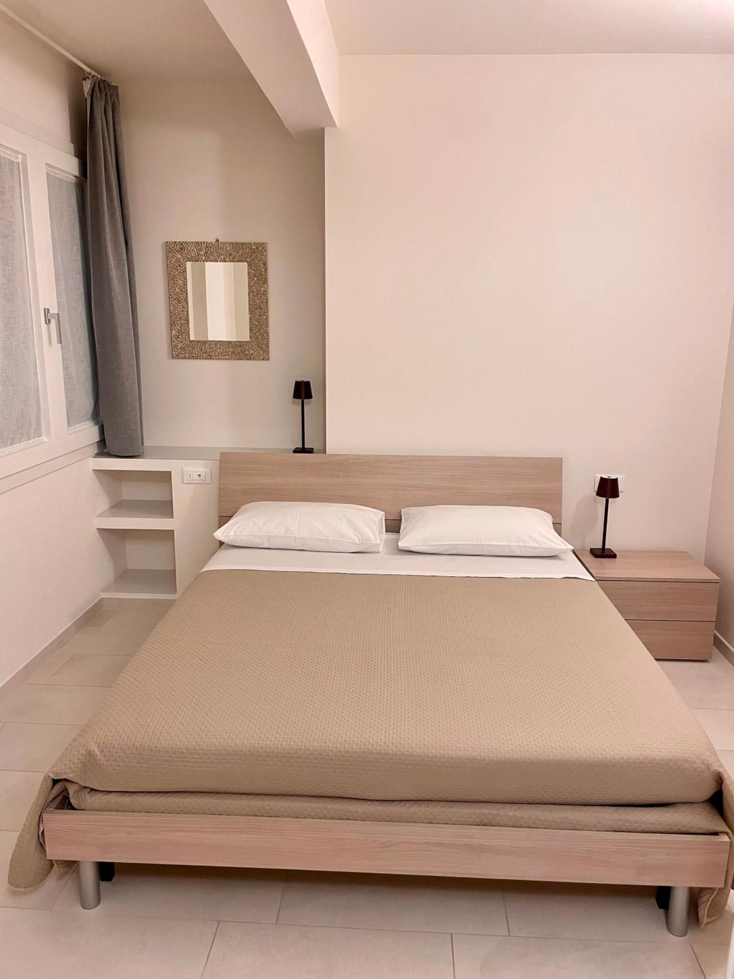 Anita'S House-Abitazione A Pochi Passi Dal Centro Apartment เปซาโร ภายนอก รูปภาพ