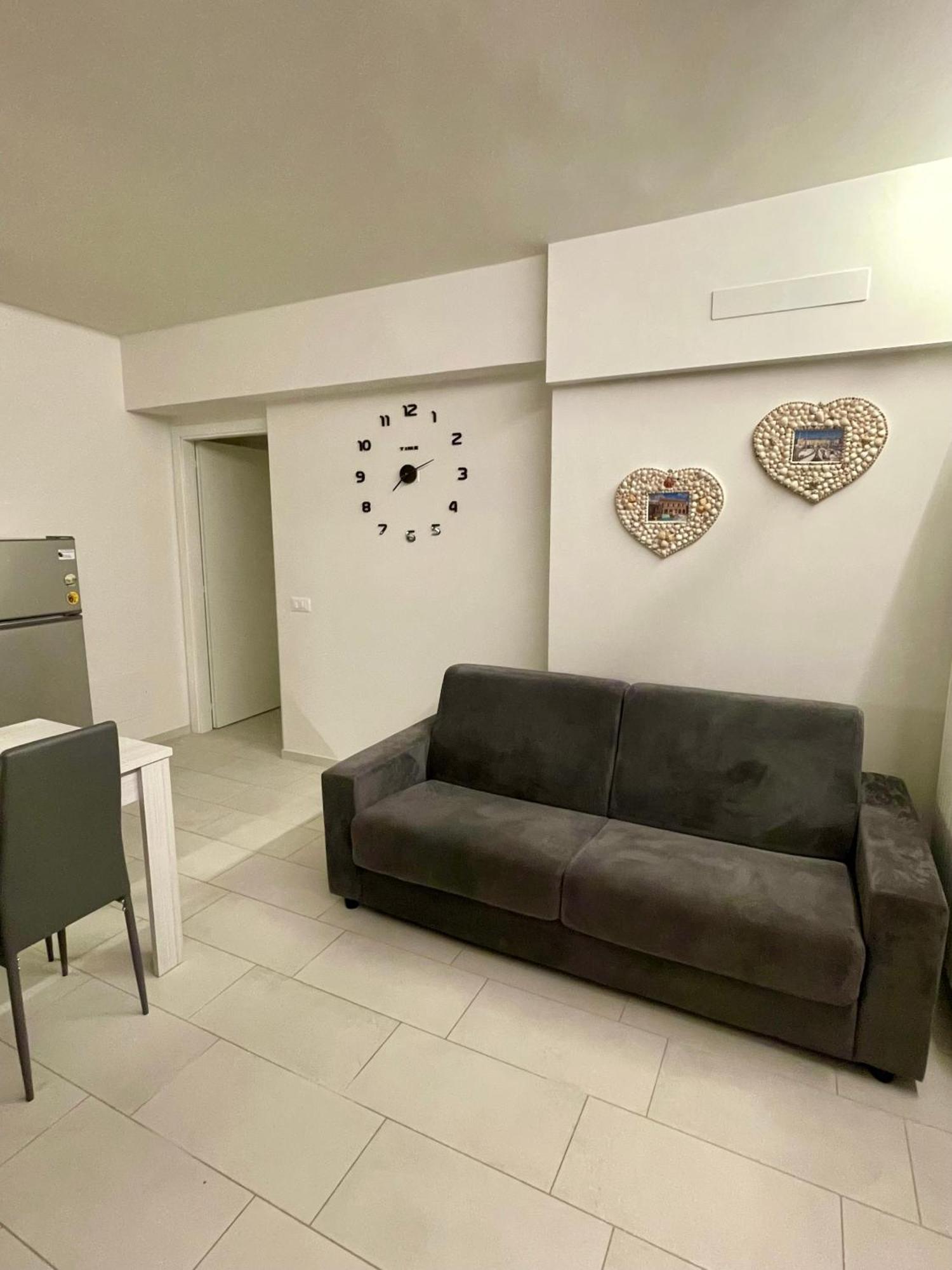Anita'S House-Abitazione A Pochi Passi Dal Centro Apartment เปซาโร ภายนอก รูปภาพ
